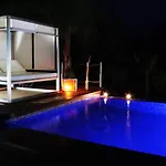 וילה Design With Sea Views *