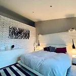וילה Design With Sea Views *